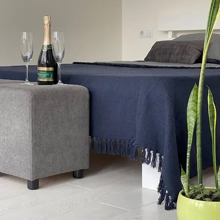 Apartment красивая в новом доме вблизи от моря!
