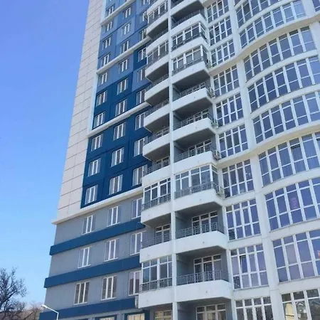 Apartment красивая в новом доме вблизи от моря!