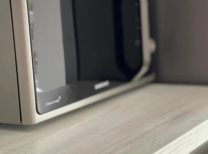 красивая в новом доме вблизи от моря!